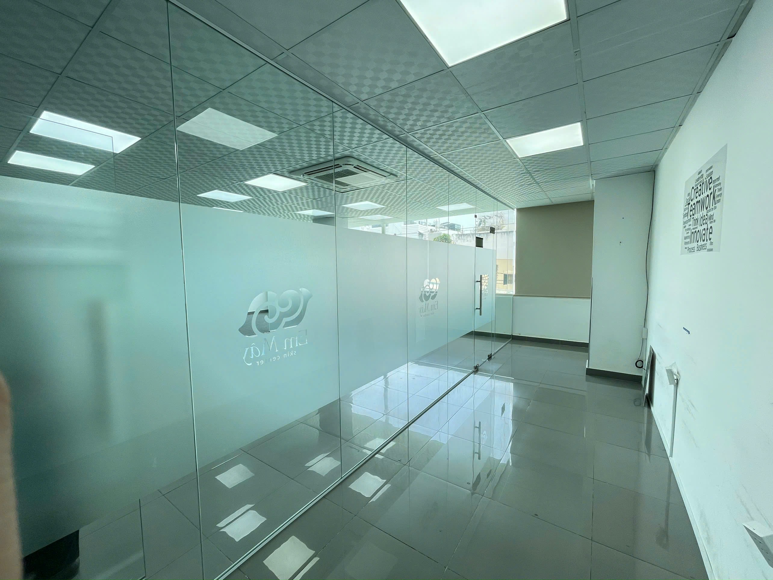 Cho thuê sàn văn phòng 80m2, Quận Phú Nhuận, giá tốt!